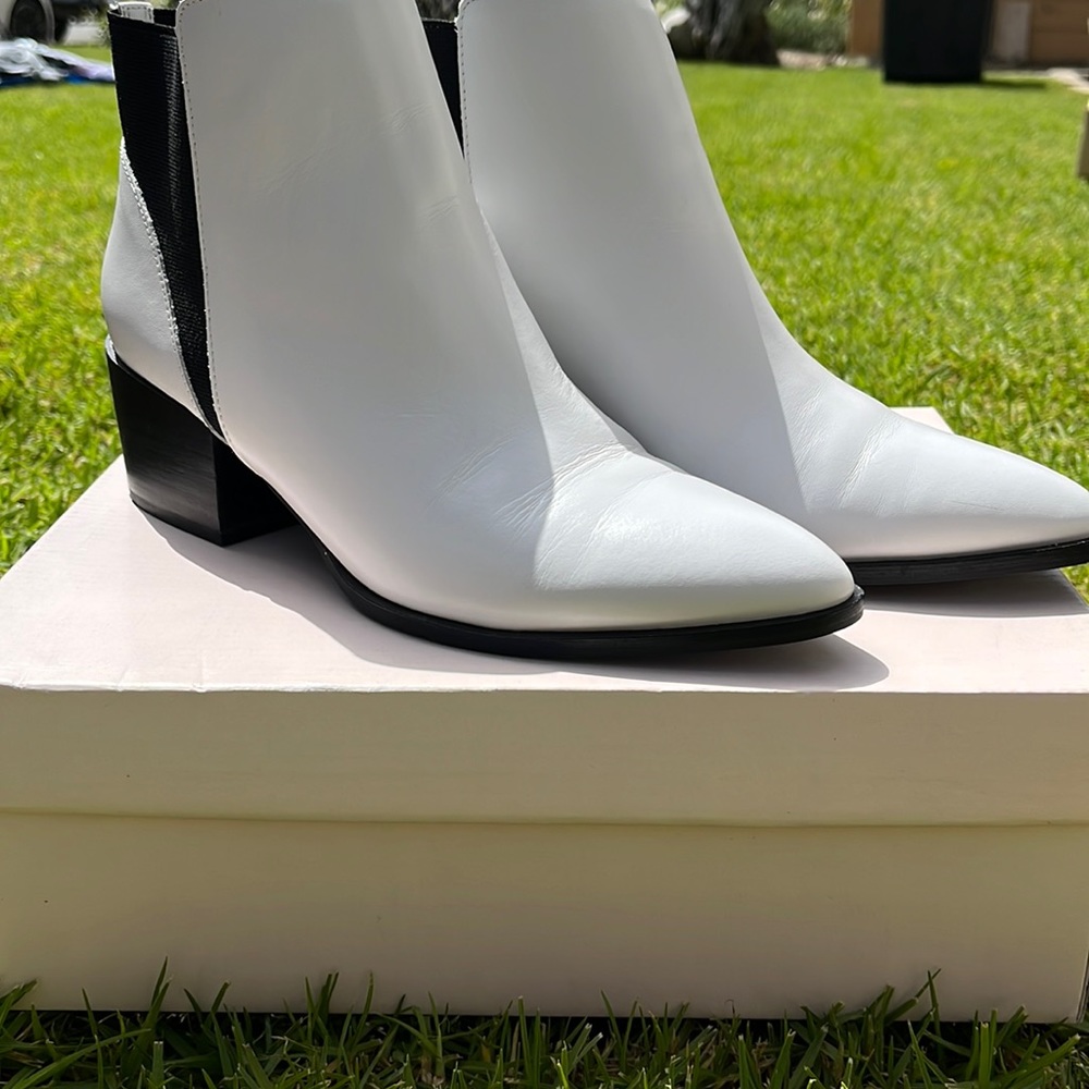 Chinese laundry white boots